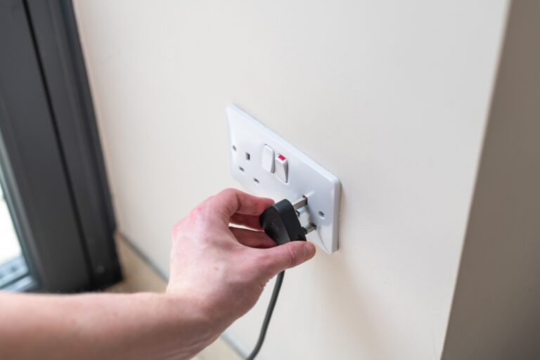 Der richtige Stecker für England