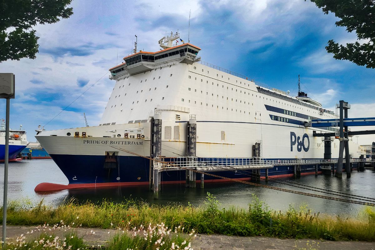 P&O Ferries Pride of Rotterdam im Hafen