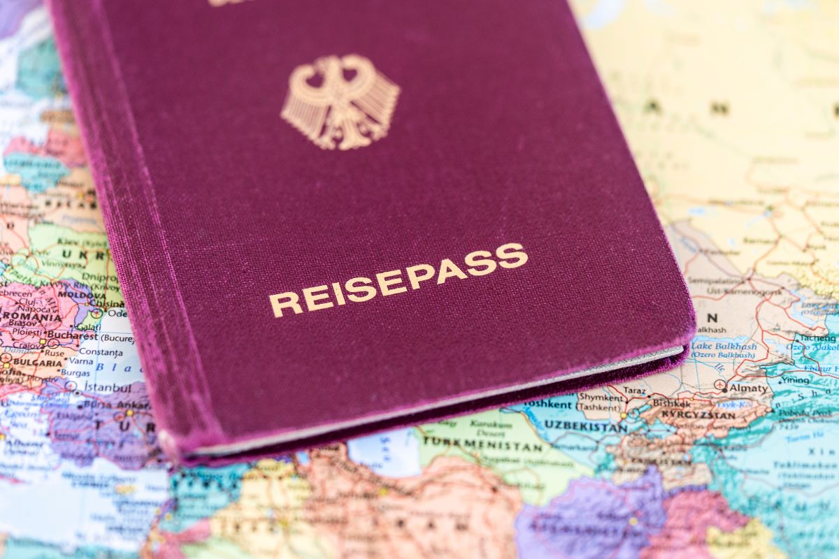 Reisepass und ETA gehören für die Einreise nach Großbritannien zusammen
