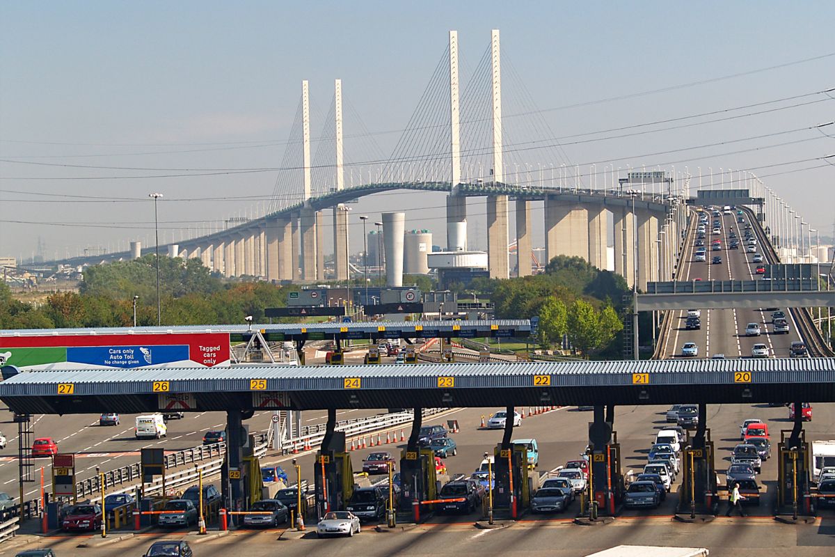 Freie Fahrt ohne Schranken an der Dartford Crossing, Kameras erfassen die Kennzeichen